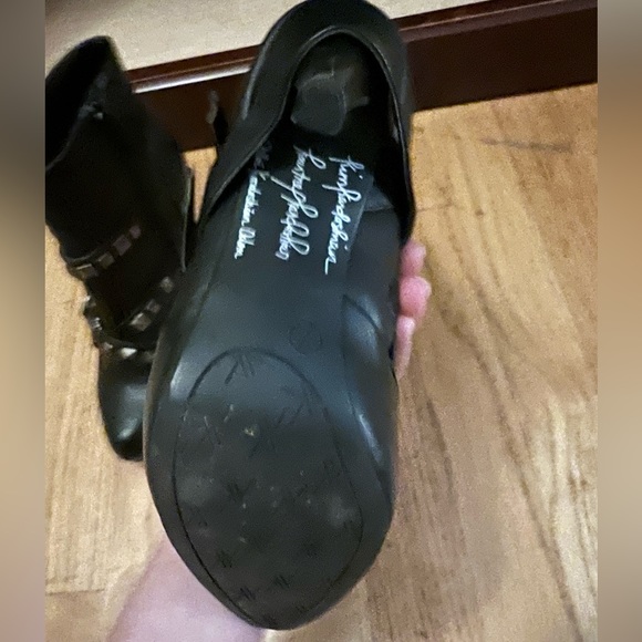 Kardashian Kollection ankle high heel booties - Picture 5 of 5